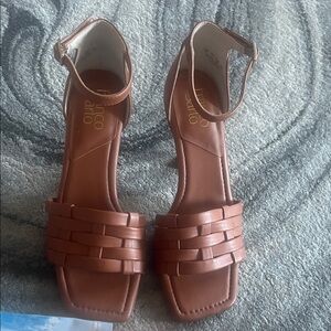 Franco Sarto Women's Tan Strappy Heels